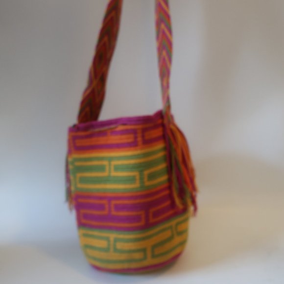 SHAG BOUTIQUE PK/MULTI CROCHET BUCKET BAG* - Picture 5 of 7